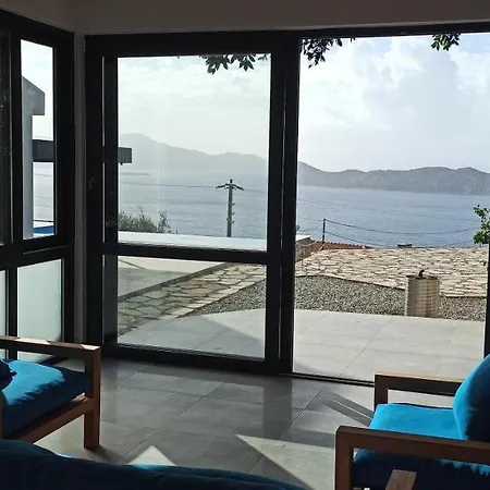 Vila Saranda